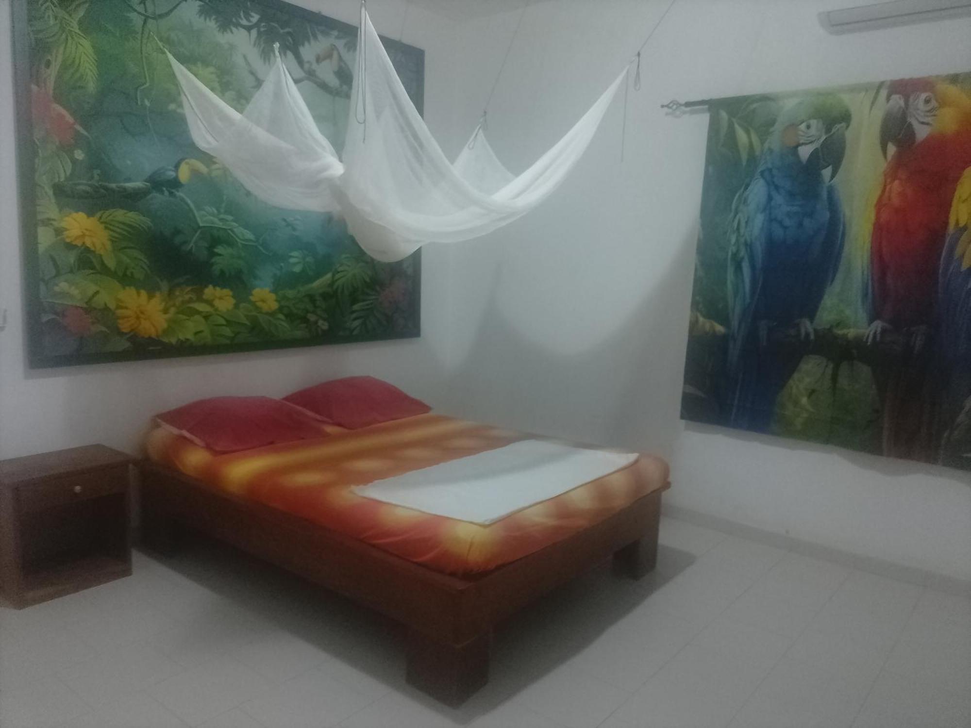 Appartement Familial Spacieux Avec Climatisation Ziguinchor Zewnętrze zdjęcie